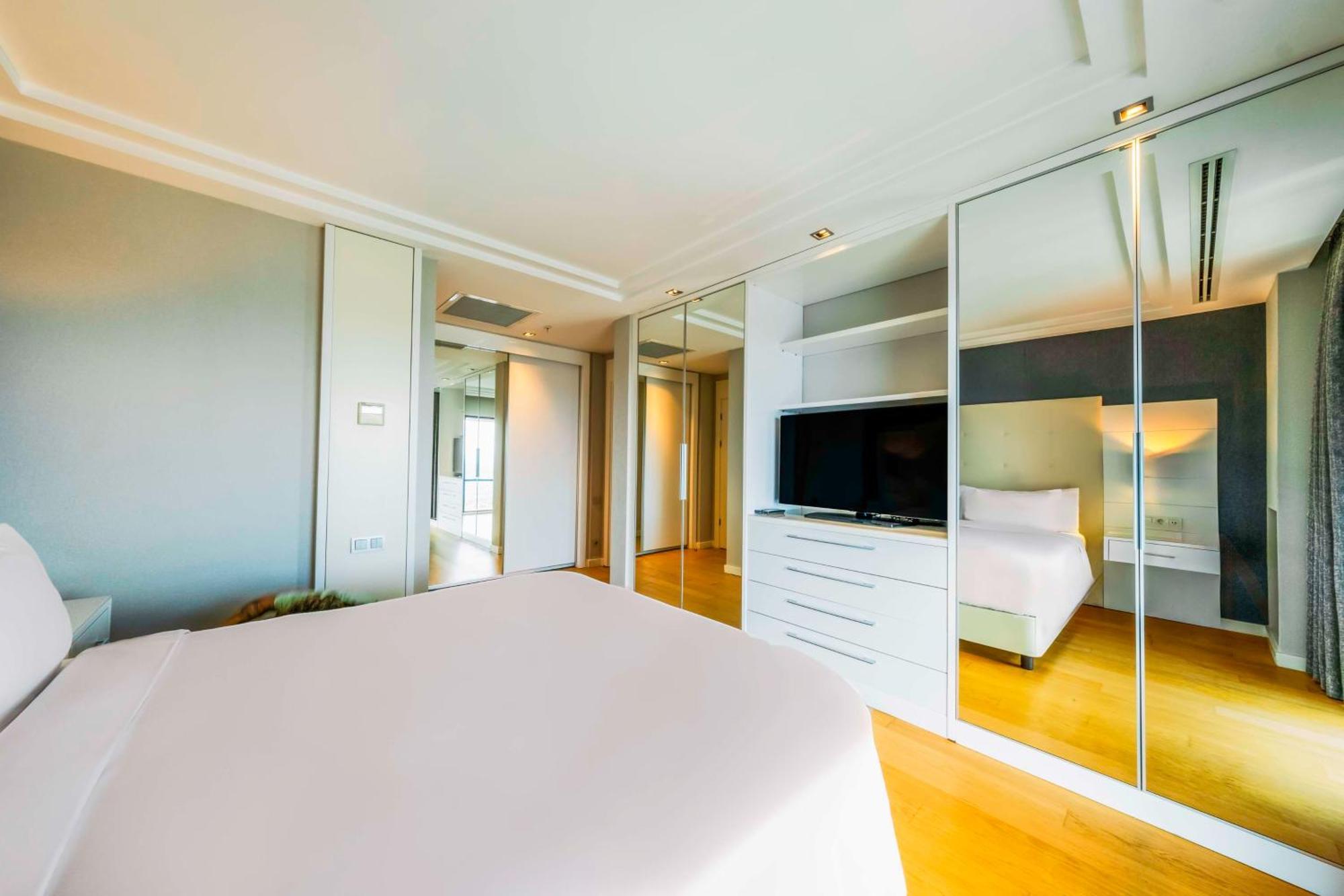 Radisson Residences Avrupa Tem Istanbul Ngoại thất bức ảnh